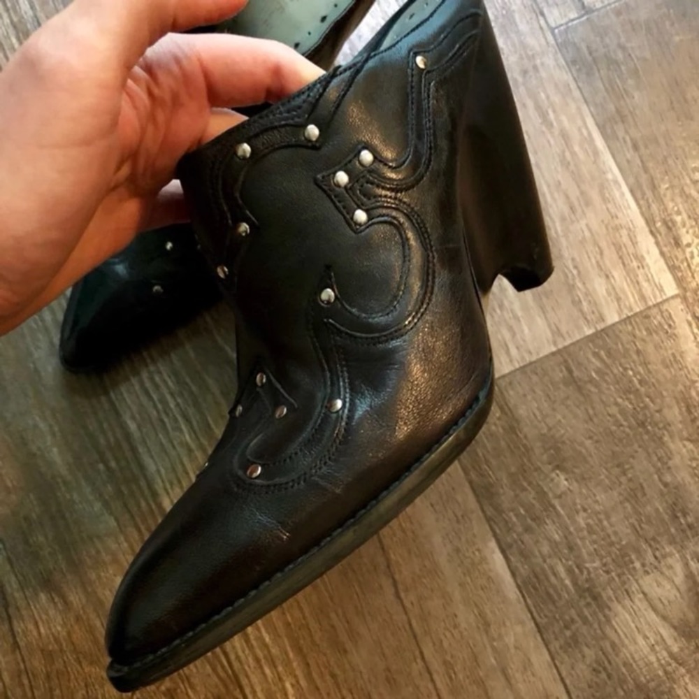 BCBG Mules